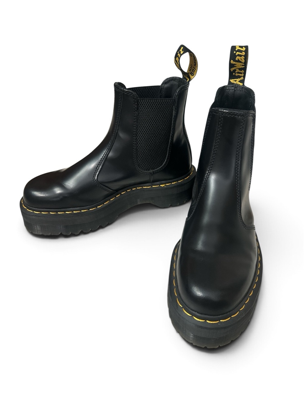 BRAND NEW Dr Martens Chelsi Platform Boot